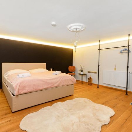 Zentral - Netflix - 2 Stoecke - Arbeitsplatz Apartment Wina Bagian luar foto