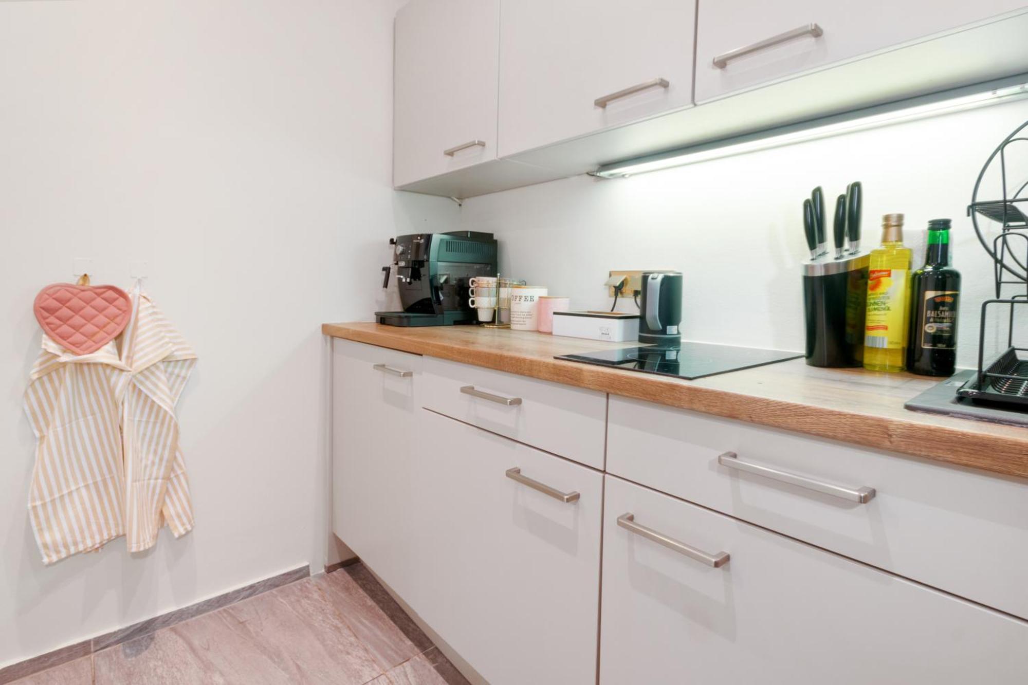 Zentral - Netflix - 2 Stoecke - Arbeitsplatz Apartment Wina Bagian luar foto