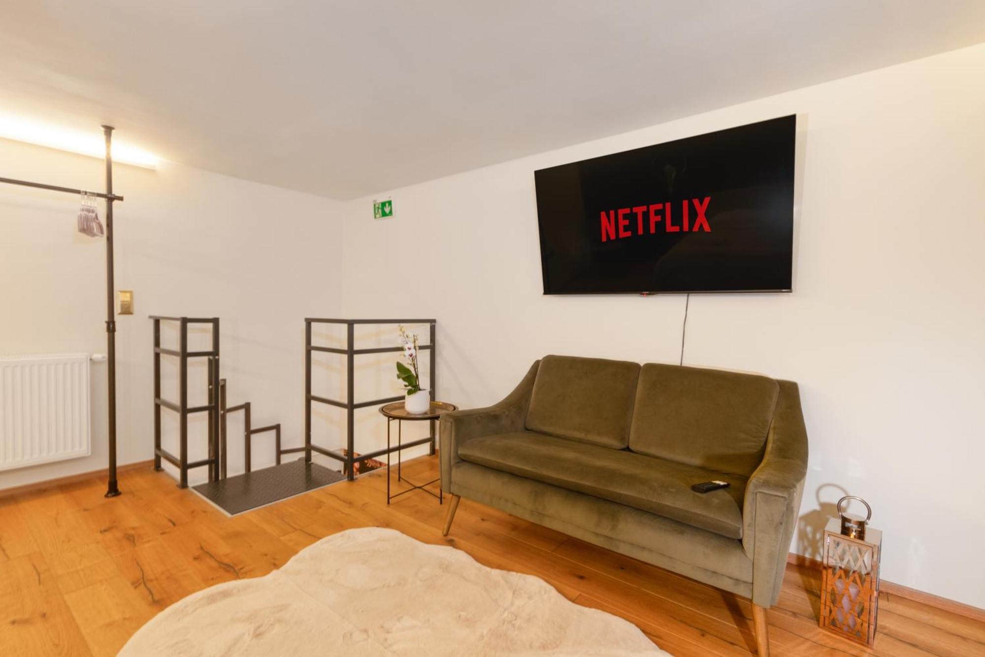 Zentral - Netflix - 2 Stoecke - Arbeitsplatz Apartment Wina Bagian luar foto